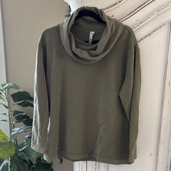 LULU-B Green Cowl Neck Pullover Sweater, Women’s Size Large - Picture 1 of 7